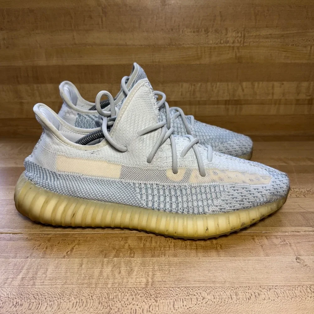 Adidas Yeezy Boost 350 V2 Cloud White Non-Reflective FW3043 Mens 11.5 Blue Grey